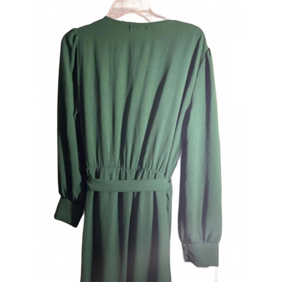 Fraiche by J Elegant Green Faux Wrap Maxi Dress with Long Sleeves Large - Picture 13 of 15